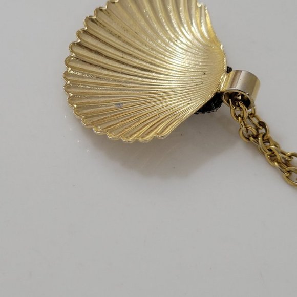 RARE 1960s Shell Clam 14k gold plated tested Necklace with Chain 14" - Picture 12 of 12